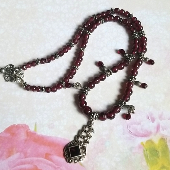 Vintage Art Deco 1920s Garnet and Marcasite Sterling Silver Beaded Necklace - Picture 10 of 16